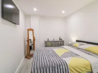 Woodside Guest House Hotels in Coleraine