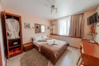 City Hotel