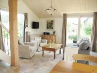 Beautiful, country style cottage near the windmill, polder and windmill view Các khách sạn ở Alphen aan den Rijn