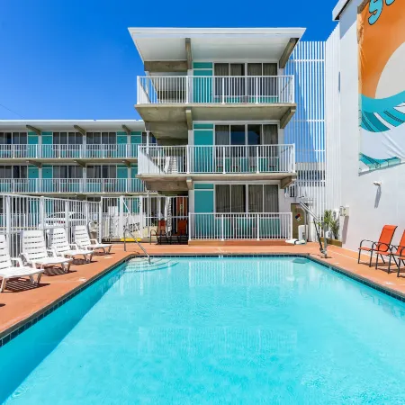 Surf Inn Suites