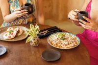 โรงแรม ตูนิช นาจ แอนด์ โฮสทัล