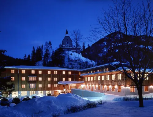 Jufa Hotel Mariazell - ที่มีสระว่ายน้ำ