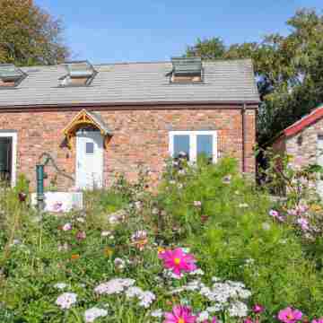 The Stables Hotel Exterior