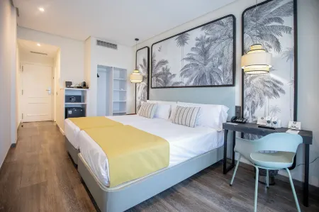 Soho Boutique Puerto Отели рядом с достопримечательностью «Плайя де ла Пунтилья»