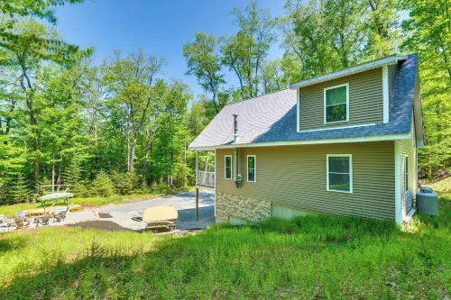 Game Room & Hot Tub: Old Forge Home! - Beach