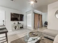 Quiet Modern Heavenly Paradise Love and Balcony + Free Coffee near Lake Hefner