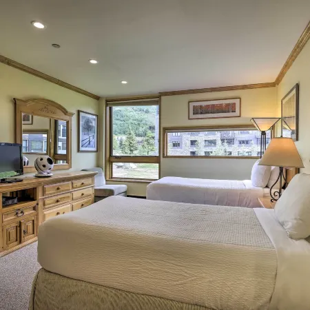 Spacious Vail Condo Steps from Eagle Bahn Gondola