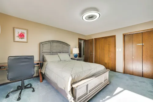 Riverfront Sault Ste Marie Home w/ Dock! -  Privatzimmer