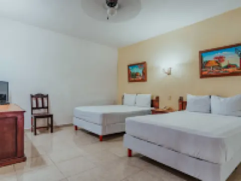 โรงแรมซานตามาเรียเมริดา โรงแรมในเมรีดา