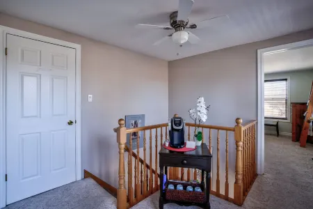 Finlay House Bed and Breakfast Niagara - on - the - Lake Отели рядом с достопримечательностью «Сентенниал Лилак Гарден»