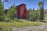 Slopeside Condo with Hot Tub and Game Room Access! - balcony