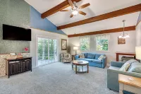 'Reel Blessed' Topsail Beach Home w/ Private Dock! - parking