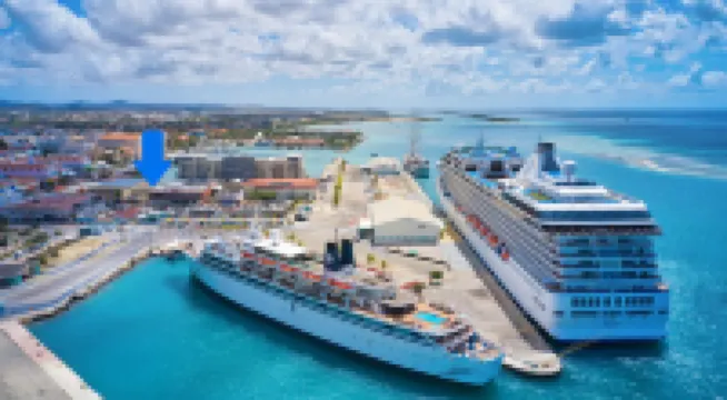 NEW ! Bay Harbor studio 203