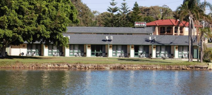 Hibiscus Lakeside Motel Hotels in Wyong