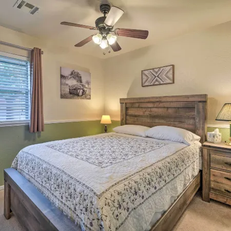 Home w/ Screened Porch ~ 10 Miles to Dtwn OKC! Hotels in Moore