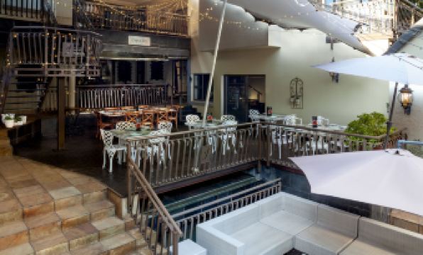 InnJoy Boutique Hotel