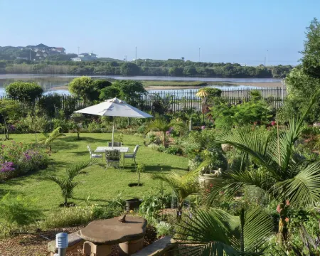 セレニティオーシャンロッジ ワイルダーネスのホテル