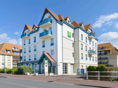 Ibis Styles Deauville Villers Plage Отели в г. Бенервиль-Сюр-Мер