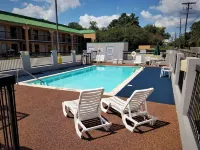 Quality Inn - Swimmingpools