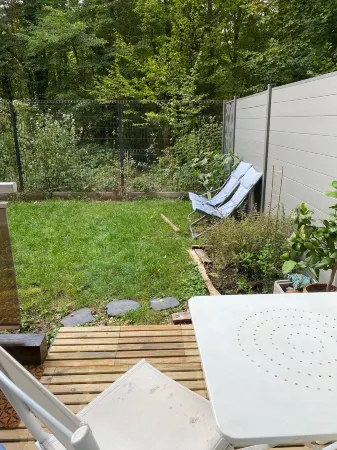 Peaceful haven with garden and parking in Chantilly