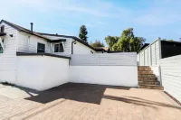Charming Oasis with Spacious Living Area and Outdoor Space - Cozy Retreat Mount Helix Park附近的飯店