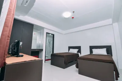 The Strand Suites and Dormitel Hotels in 