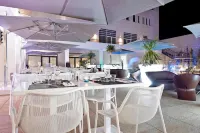 Novotel Avignon Centre - breakfast