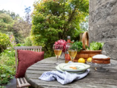 Garden Cottage Hotels in Settle