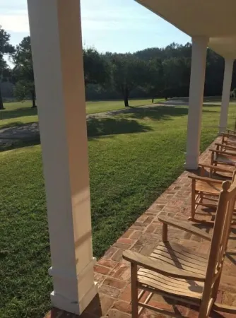 BuckHaven Countryside Retreat with Fishing Pond