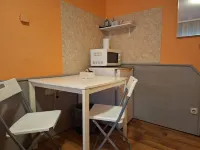 2-Rent Group Hostel Rooms Aub162