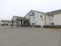Reston Inn & Suites
