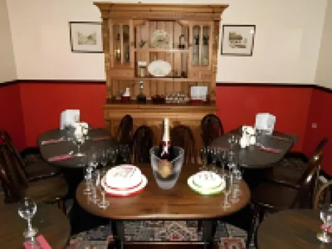 水壺&玻璃旅館 德比郡河谷酒店