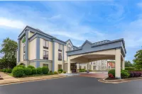 Wingate by Wyndham Greensboro/Coliseum Hotels in Greensboro
