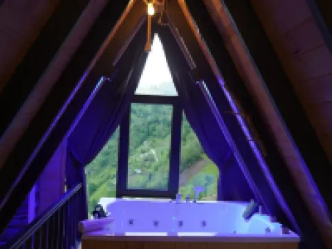 Puleri Suit Bungalow Hotels in Camlihemsin