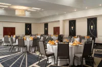 DoubleTree by Hilton Richmond - Midlothian - parking