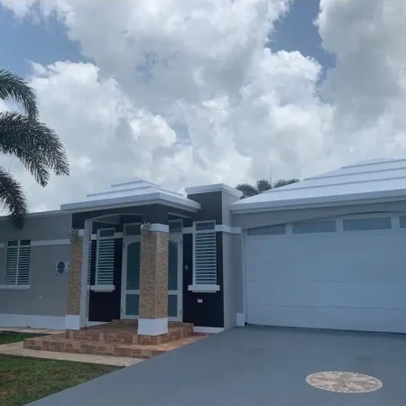 Beautiful house with private pool