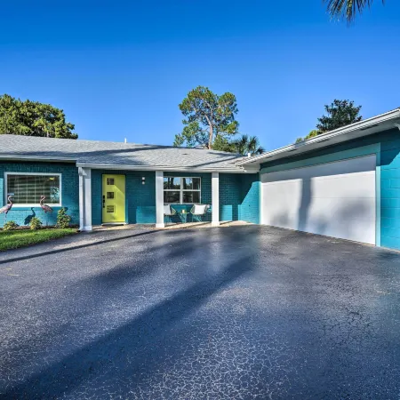 Waterfront Lake Dora Escape w/ Private Dock & Slip