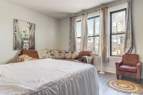 Walkable Apt in York St Historic District