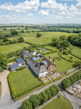 Overtown Manor Bed and Breakfast Отели рядом с достопримечательностью «Museum of Computing»