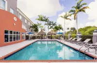 Holiday Inn Express & Suites FLORIDA CITY-GATEWAY TO KEYS by IHG - Rooftop Pools