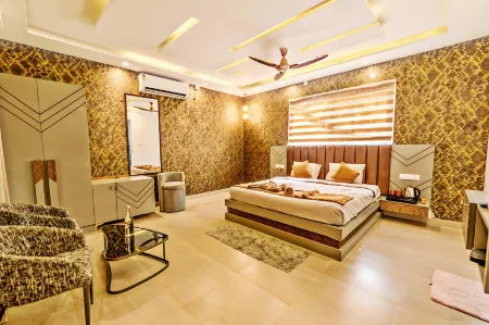 Kaadgal Resort Отели рядом с достопримечательностью «Инноватив Филм Сити»