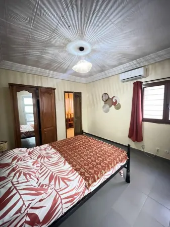 APPARTADAKAR F5 for rent Cité-Batrain - MERMOZ- OUAKAM-DAKAR Отели рядом с достопримечательностью «Mamelles Lighthouse»