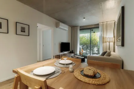 Hestia at Nuñez Vuelta de obligado 3000 Отели в г. Сан Исидро