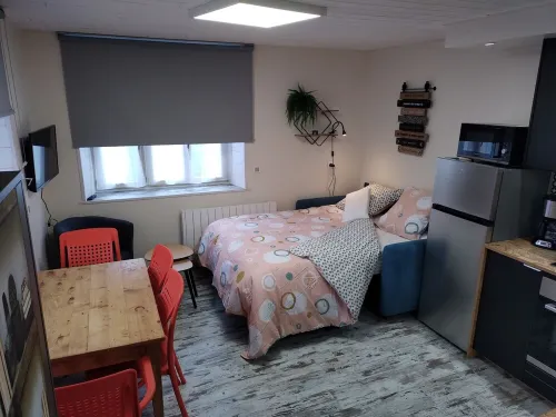 Le Lupicin: spacious, comfortable T2 apartment Hotels in Saint-Lupicin