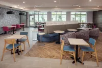 Home2 Suites by Hilton Clearwater St. Petersburg Ulmerton Rd - breakfast
