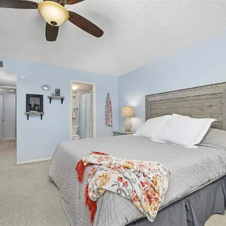 Pelican Inlet - Cozy Beach Condo!1 block from the beach! Sleeps 6. Pool/Tennis