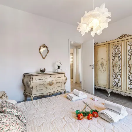 Incanto Del Lago 50m to Lake Maggiore - Happy Rentals