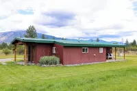 Charming cabin in Trout Creek