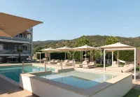 Astra Sarti Luxury Suites - 沙灘