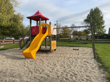 Modern vacation home for up to 10 guests